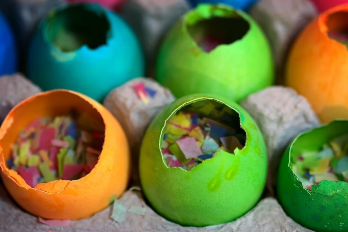 Mexická velikonoční vajíčka s konfetami.
